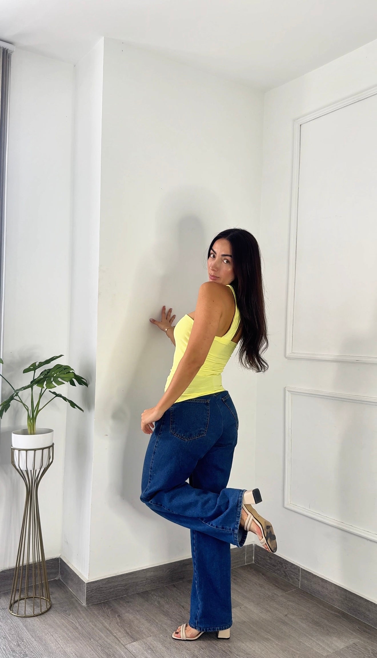 Top Leonor Amarillo